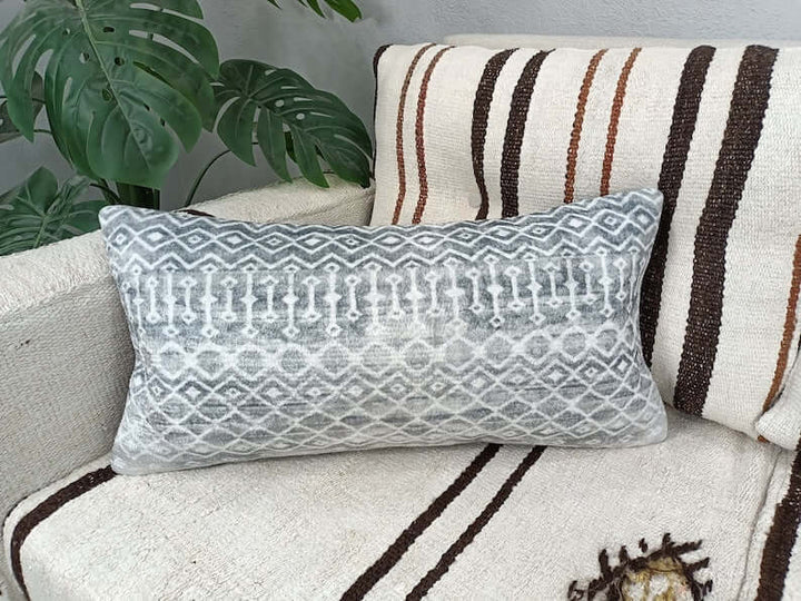 threshold pillows blue and gray pillows decorative bedroom pillows cream colored throw pillows home goods decorative pillows comfort revolution pillows blue and grey throw pillows pillow covers 26x26 dark blue pillows throw pillows for brown couch gold couch pillows decorative pillow covers 20x20